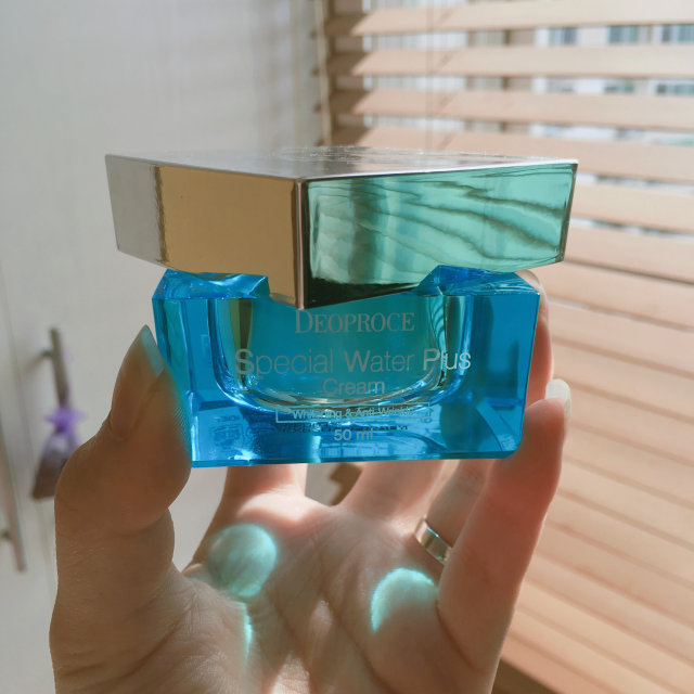 스페셜 워터 플러스 크림 50ml 리뷰 사진