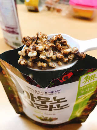 아우노그라노 오리지날, 진짜 베리, 진짜 카카오 — 5점을 준 리뷰어가 2018년 6월 올린 사용 사진