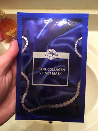 Pearl Collagen Velvet Mask 1 BOX by YVESOM — 2점을 준 리뷰어가 2019년 2월 올린 사용 사진