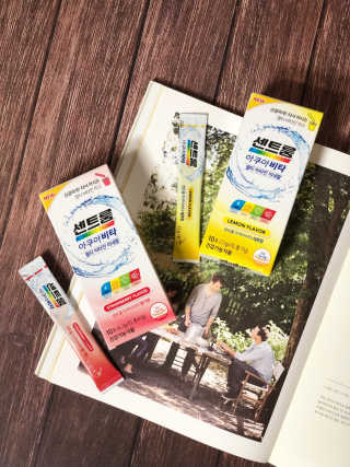 센트룸 아쿠아비타 레몬향, 딸기향 — 4.5점을 준 리뷰어가 2019년 6월 올린 사용 사진