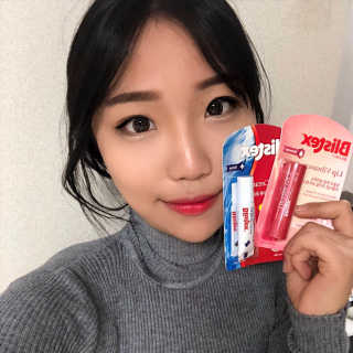 블리스텍스 립 릴리프 크림 립밤, 립 바이브런스 립밤 — 4.33점을 준 리뷰어가 2018년 11월 올린 사용 사진