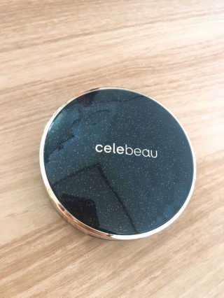 셀레뷰 블랙 세럼 팩트 — 4점을 준 리뷰어가 2017년 9월 올린 사용 사진