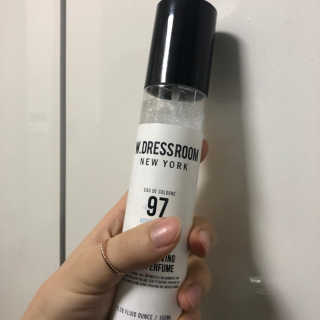 더블유드레스룸 드레스퍼퓸 150ml — 5점을 준 리뷰어가 2018년 12월 올린 사용 사진