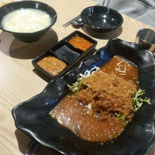 [하영족발과보쌈 강서구청점] 족발中 2인세트 — 5점을 준 리뷰어가 2019년 3월 올린 사용 사진