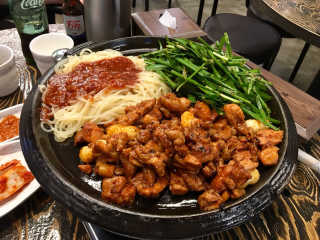 고향원조숯불닭갈비 [고향산천원조숯불닭갈비] 뼈없는 숯불닭갈비 2인세트 — 5점을 준 리뷰어가 2018년 9월 올린 사용 사진