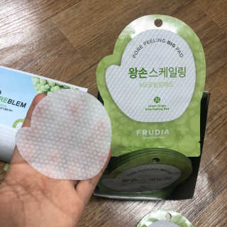[후르디아] 청포도 매끈약산성 필링 패드_50매 세트 — 5점을 준 리뷰어가 2019년 9월 올린 사용 사진