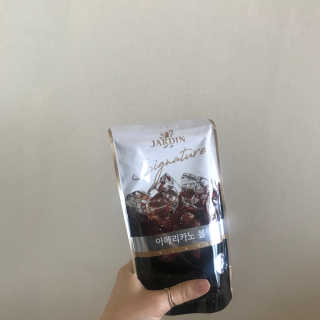(주)쟈뎅 쟈뎅 시그니처 블랙, 헤이즐넛 230ml — 3.83점을 준 리뷰어가 2018년 7월 올린 사용 사진