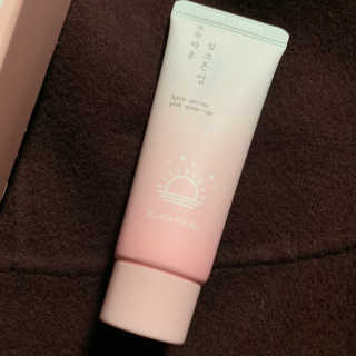 [블랙루즈] 핑크 톤업 크림 — 4점을 준 리뷰어가 2019년 3월 올린 사용 사진