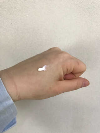 클레어테라피 프로-캄 비타 선크림 — 4.5점을 준 리뷰어가 2019년 4월 올린 사용 사진