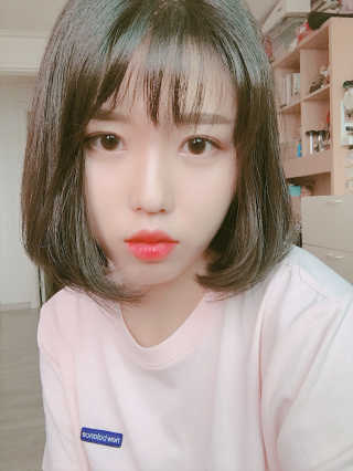 23years old 칵테일 벨벳 쁘띠 마스크(5장) — 4.33점을 준 리뷰어가 2017년 8월 올린 사용 사진