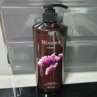 프로방스 바이올렛 퍼퓸 샴푸 1000ml 업그레이드 — 5점을 준 리뷰어가 2019년 6월 올린 사용 사진