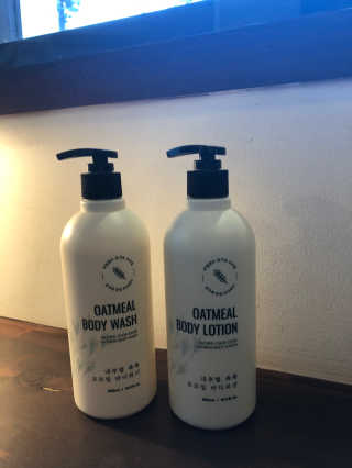 (주)에네스티 내추럴 촉촉  오트밀 바디워시 500ml — 5점을 준 리뷰어가 2019년 11월 올린 사용 사진