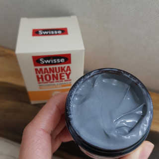SWISSE 스위스 마누카 허니 디톡시파잉 페이셜 마스크 — 5점을 준 리뷰어가 2020년 1월 올린 사용 사진