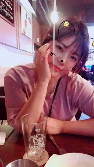 우드버리 울트라에이치디 스무디벨벳틴트 — 5점을 준 리뷰어가 2018년 6월 올린 사용 사진