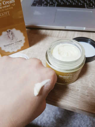 지고트 마유 모이스처 크림 70ml — 4점을 준 리뷰어가 2019년 3월 올린 사용 사진