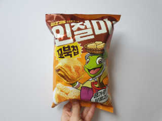 꼬북칩 달콩인절미맛 12봉지 — 5점을 준 리뷰어가 2019년 11월 올린 사용 사진