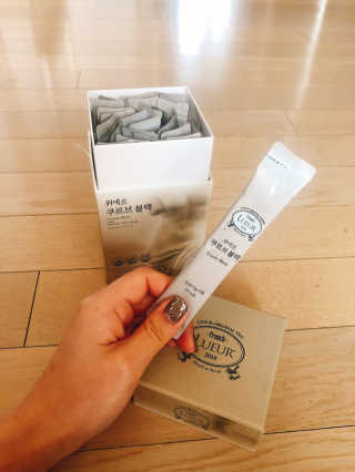 [하우투잇] 뤼에르 쿠르브 블랙 10ml x 30포 총 300ml — 3점을 준 리뷰어가 2020년 3월 올린 사용 사진