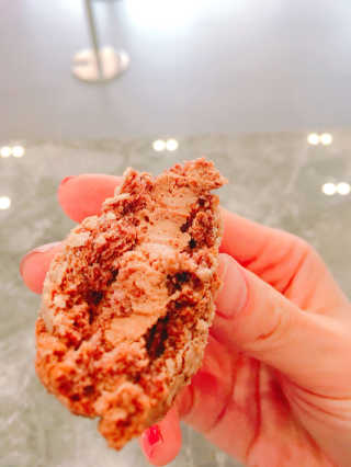 시루아네 초코 + 카라멜 다쿠아즈 2종세트 — 5점을 준 리뷰어가 2018년 5월 올린 사용 사진