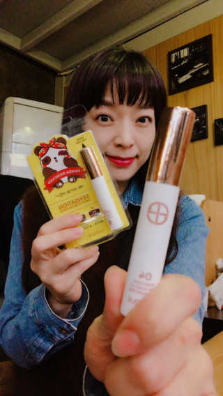 오제끄 센세이션 아이 메이크업 리무버 펜 — 2점을 준 리뷰어가 2017년 11월 올린 사용 사진