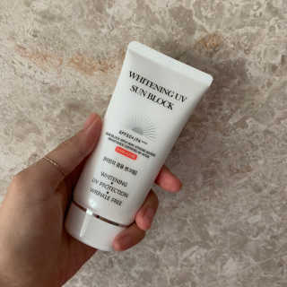 지고트 화이트닝 유브이 썬블럭 크림 70ml,1+1 — 5점을 준 리뷰어가 2019년 7월 올린 사용 사진