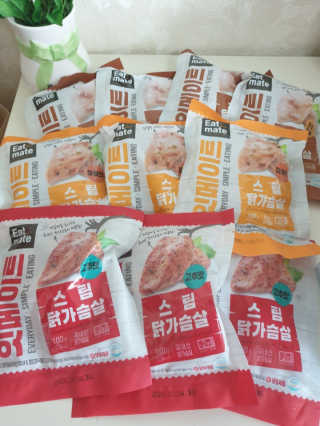 개근질마트 잇메이트 닭가슴살 스테이크 혼합 1kg — 5점을 준 리뷰어가 2019년 11월 올린 사용 사진