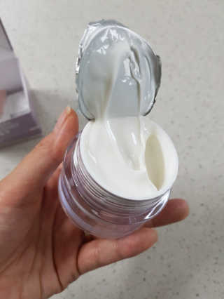 루이스 비드마 바이탈라이징 크림 50ml — 4.67점을 준 리뷰어가 2018년 10월 올린 사용 사진