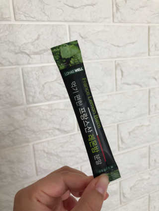 로하스웰 프랑스산 레몬밤 분말 — 4.17점을 준 리뷰어가 2018년 6월 올린 사용 사진