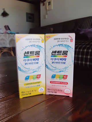 센트룸 아쿠아비타 레몬향, 딸기향 — 4.5점을 준 리뷰어가 2019년 6월 올린 사용 사진