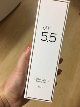 포므시 스노우화이트클렌징폼pH5.5 — 5점을 준 리뷰어가 2020년 2월 올린 사용 사진
