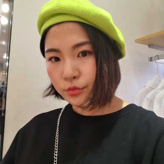 캔메이크 글로우 플로어 치크 09호 버건디플라워 — 5점을 준 리뷰어가 2019년 2월 올린 사용 사진