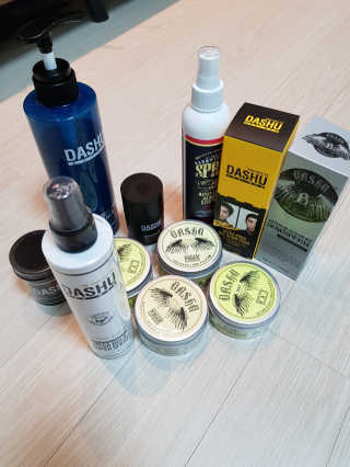다슈코리아 다슈 포 맨 프리미엄 메가 홀드 슈퍼 스프레이 250ml — 5점을 준 리뷰어가 2019년 3월 올린 사용 사진