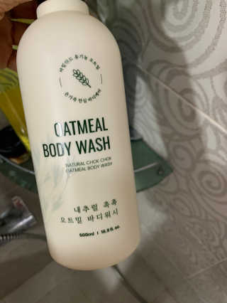 (주)에네스티 내추럴 촉촉  오트밀 바디워시 500ml — 5점을 준 리뷰어가 2019년 12월 올린 사용 사진
