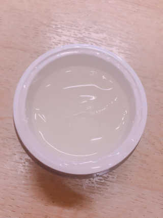 최윤하스텔라 최윤하 만물상 올인원 만능크림 — 3.33점을 준 리뷰어가 2018년 11월 올린 사용 사진