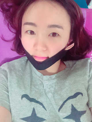 어웨이크어슬립 어슬립 페이스 리프트업 밴드 — 4.67점을 준 리뷰어가 2018년 6월 올린 사용 사진