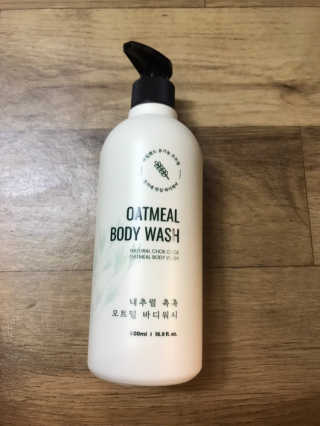 (주)에네스티 내추럴 촉촉  오트밀 바디워시 500ml — 4.5점을 준 리뷰어가 2020년 3월 올린 사용 사진