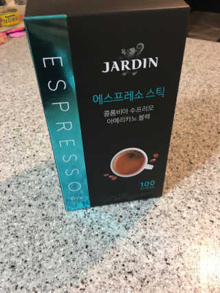 (주)쟈뎅 쟈뎅 에스프레소 스틱 아메리카노 블랙 — 4.5점을 준 리뷰어가 2018년 10월 올린 사용 사진
