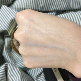 브이티 코스메틱 VT 리얼 콜라겐 팩트 — 4점을 준 리뷰어가 2017년 4월 올린 사용 사진
