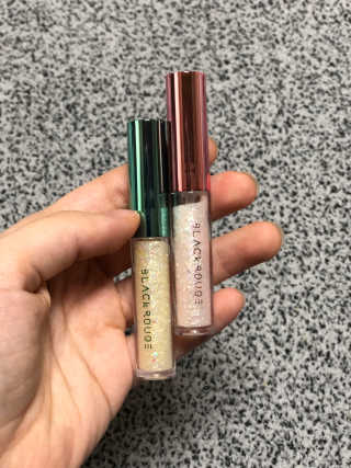 [블랙루즈] 펄블리 아이 글리터 2종 — 4점을 준 리뷰어가 2019년 1월 올린 사용 사진