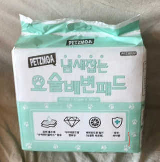 페츠모아 냄새잡는 요술배변패드 — 3점을 준 리뷰어가 2020년 2월 올린 사용 사진