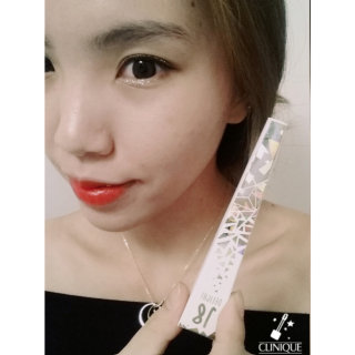 딜라잇18 홀리몰리 글리터라이너 — 3.5점을 준 리뷰어가 2016년 8월 올린 사용 사진