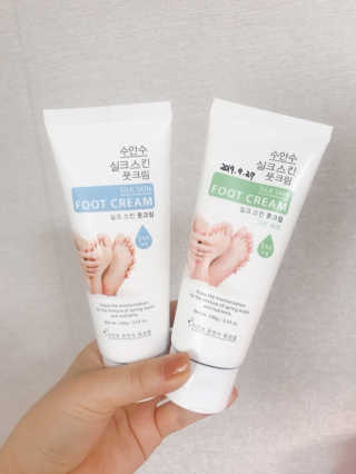 (주)에네스티 에네스티 수안수 실크스킨 풋크림 1+1 — 5점을 준 리뷰어가 2019년 10월 올린 사용 사진