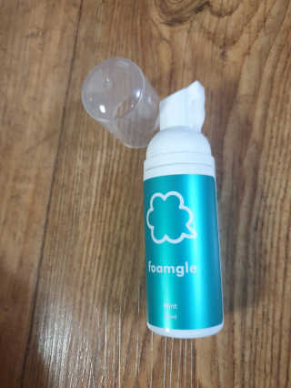 폼글 I foamgle [폼글] 거품가글 50ml 3종 - 민트, 라벤더, 라즈베리 — 5점을 준 리뷰어가 2019년 10월 올린 사용 사진