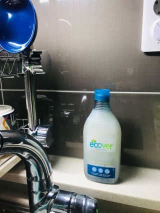 에코버 친환경 주방세제 450ml 무향+카모마일향 — 5점을 준 리뷰어가 2018년 12월 올린 사용 사진