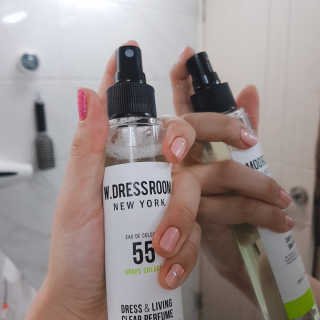 더블유드레스룸 드레스퍼퓸 150ml — 4.67점을 준 리뷰어가 2018년 10월 올린 사용 사진