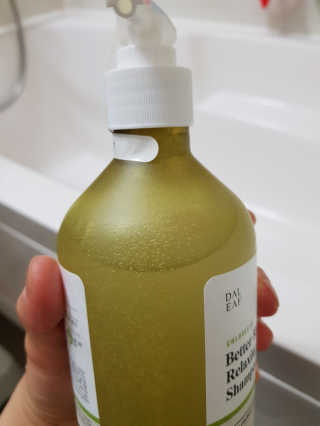 달리프 베러 루트 릴렉싱 샴푸 500ml + 샴푸브러쉬 — 5점을 준 리뷰어가 2019년 3월 올린 사용 사진