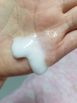 보타미안  엔젤모링가 아쿠아베리어 팩 — 5점을 준 리뷰어가 2018년 2월 올린 사용 사진