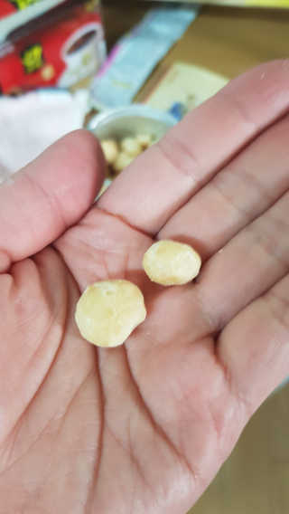 마우나로아 어니언 앤 갈릭 마카다미아 캔 127G — 4점을 준 리뷰어가 2019년 8월 올린 사용 사진