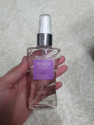 레드컨테이너 페로몬향 퍼퓸 바디미스트 80ml — 3점을 준 리뷰어가 2020년 1월 올린 사용 사진