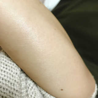 아미니 울트라 시어버터 바디크림 — 5점을 준 리뷰어가 2019년 1월 올린 사용 사진
