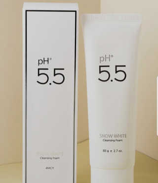 포므시 스노우화이트클렌징폼pH5.5 — 5점을 준 리뷰어가 2019년 10월 올린 사용 사진